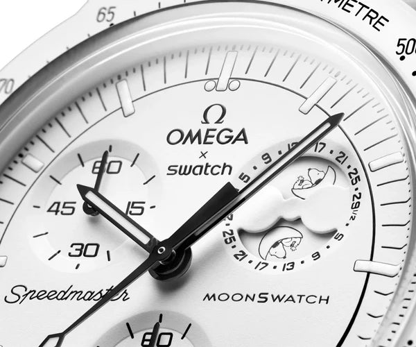 SWATCH X OMEGA BIOCERAMIC MOONSWATCH 'MISSION TO MOONPHASE SNOOPY WHITE'