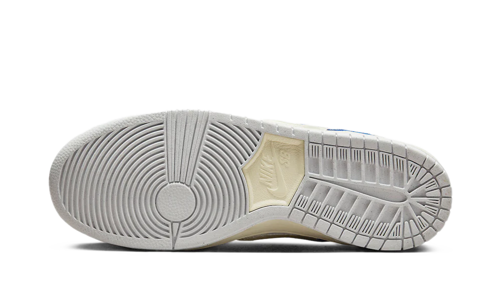 NIKE SB DUNK LOW PRO 'FLY STREETWEAR GARDENIA'