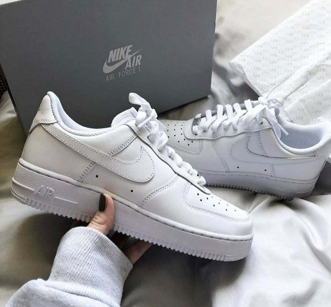 NIKE AIR FORCE 1 LOW 'TRIPLE WHITE'