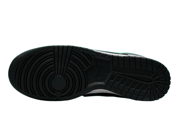 NIKE DUNK LOW 'GREEN GLOW' (OUTLET) 40 & 44.5