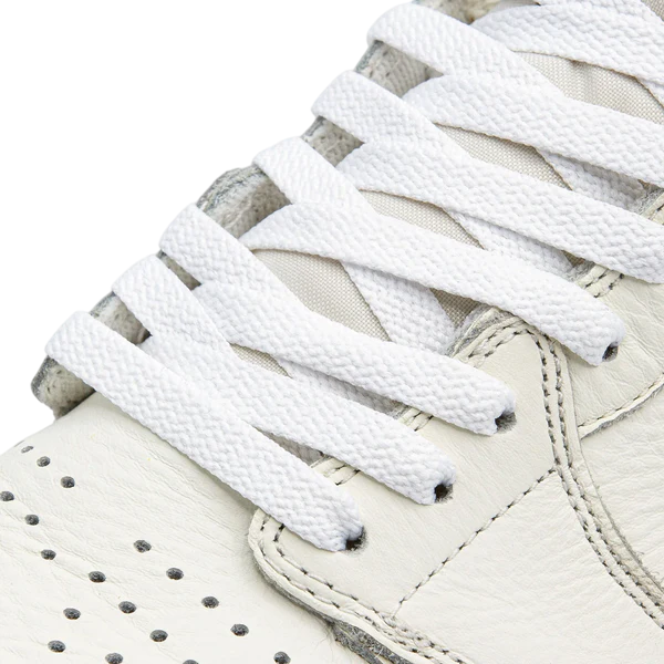 WHITE SHOELACES FOR SNEAKERS (CIPŐFŰZŐ)
