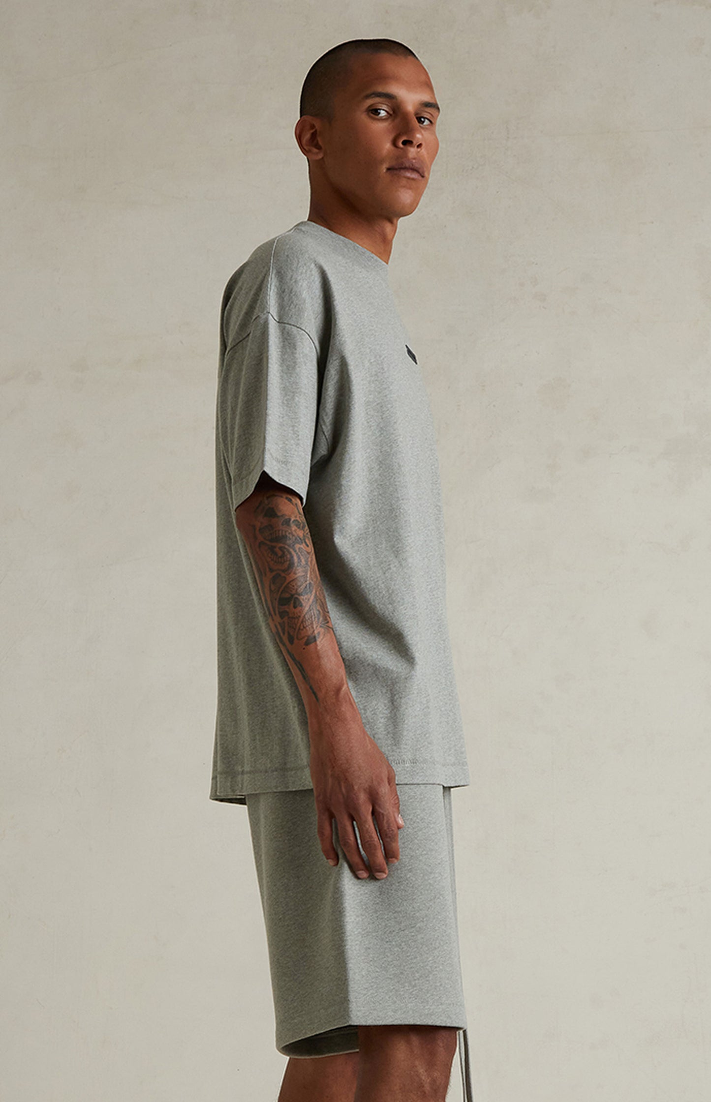 FEAR OF GOD ESSENTIALS CLASSIC T-SHIRT 'CONCRETE HEATHER' FW25