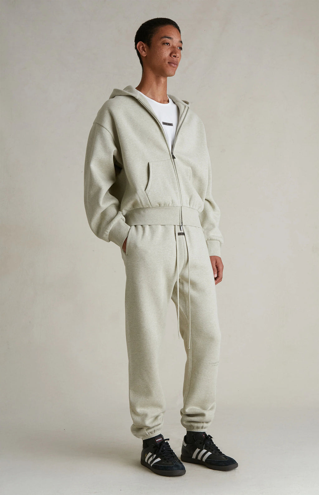 FEAR OF GOD ESSENTIALS SWEATPANTS 'HEATHER STONE' FW25
