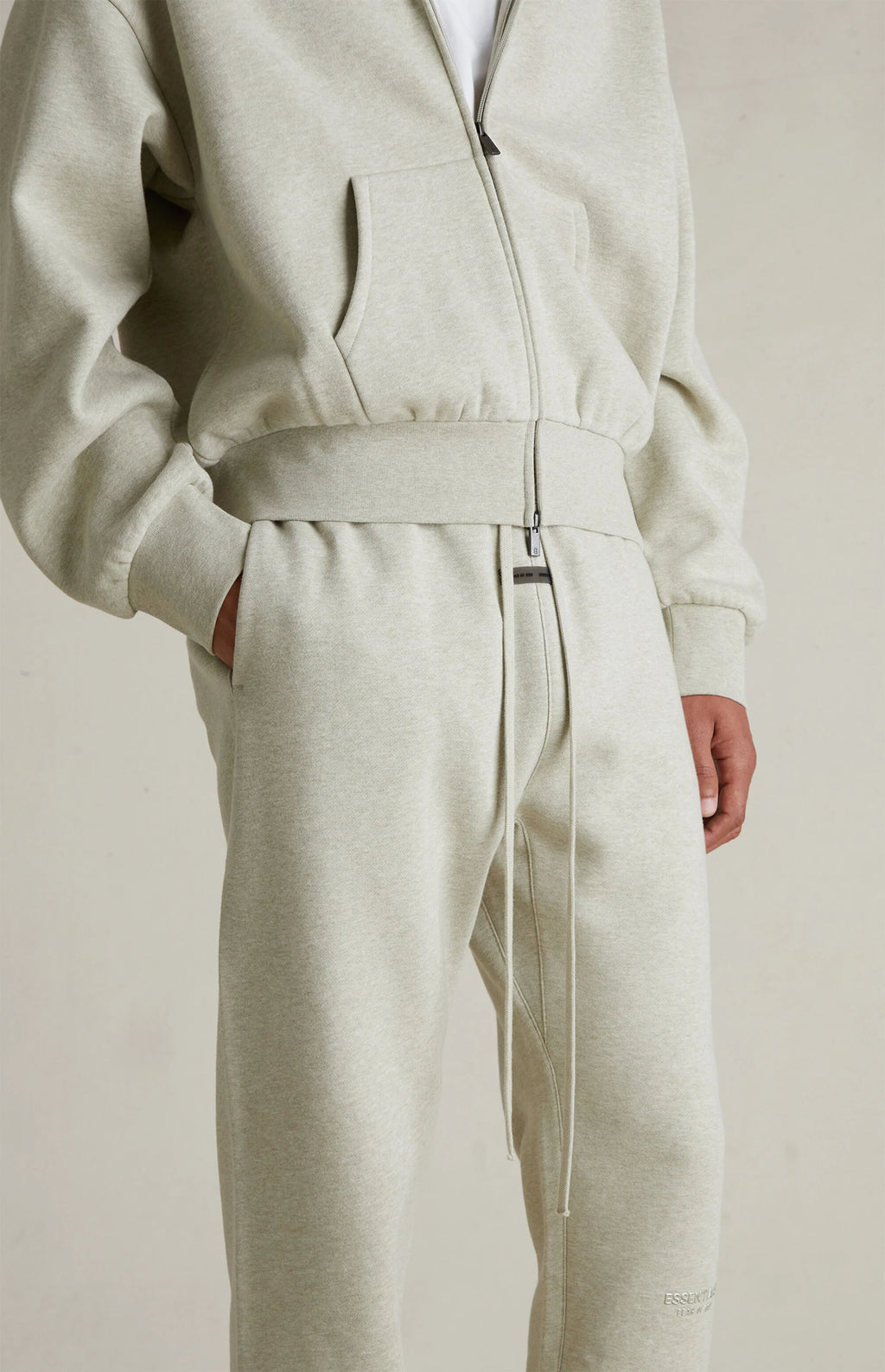 FEAR OF GOD ESSENTIALS SWEATPANTS 'HEATHER STONE' FW25