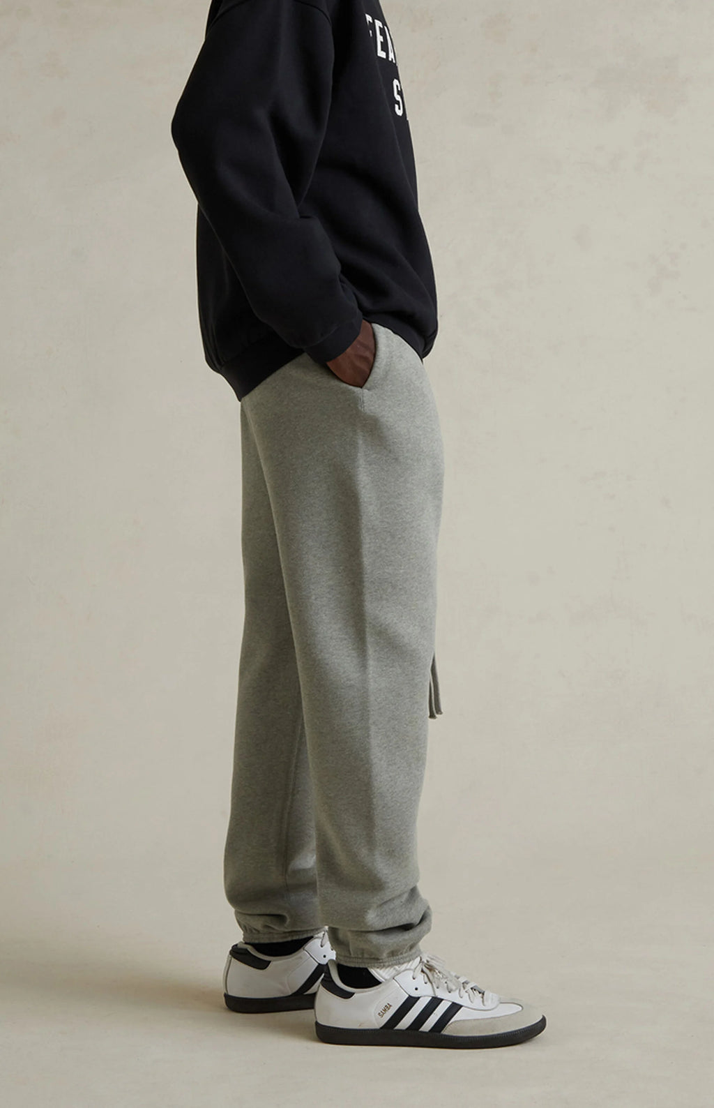 FEAR OF GOD ESSENTIALS SWEATPANTS 'CONCRETE HEATHER' FW25