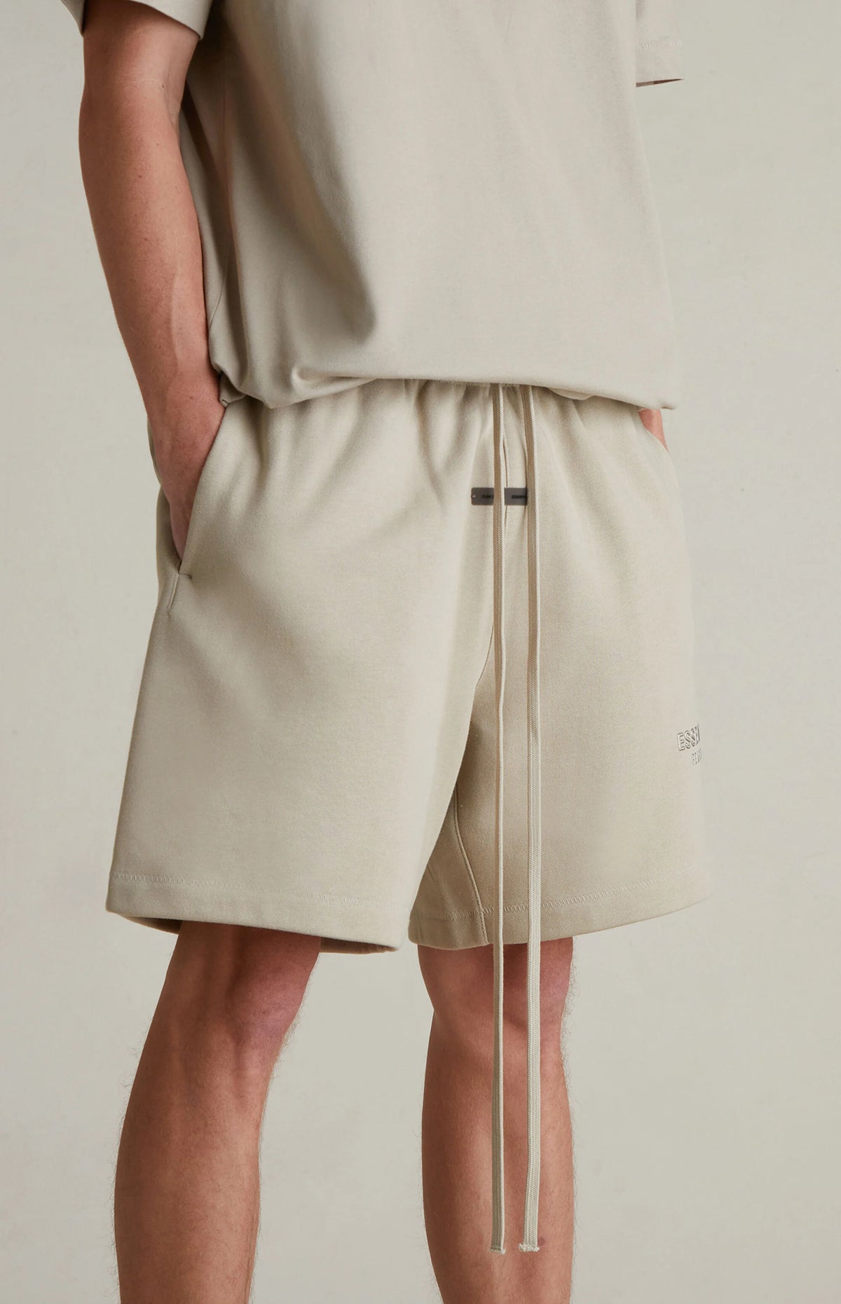 FEAR OF GOD ESSENTIALS SHORT 'TIMBER' FW25