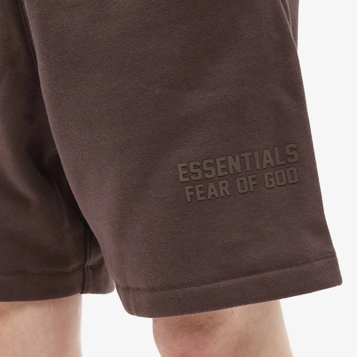 FEAR OF GOD ESSENTIALS SHORT 'PLUM' SS23