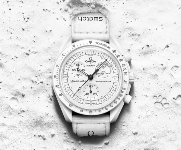 SWATCH X OMEGA BIOCERAMIC MOONSWATCH 'MISSION TO MOONPHASE SNOOPY WHITE'