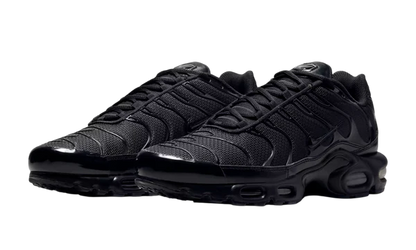 NIKE AIR MAX PLUS 'TRIPLE BLACK'