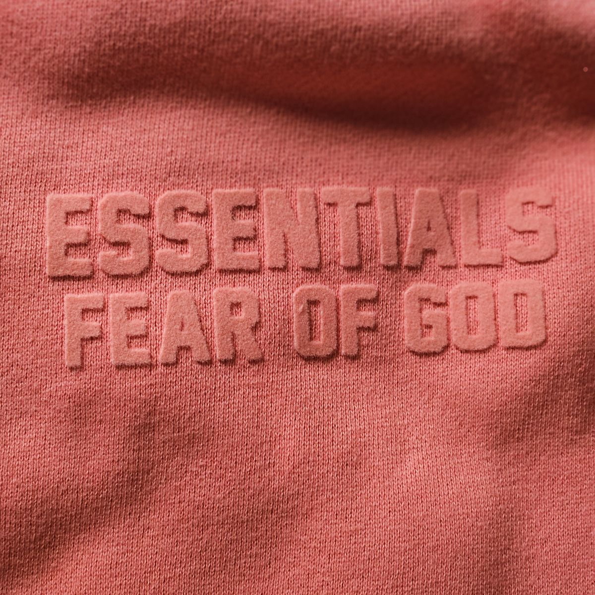 FEAR OF GOD ESSENTILAS SHORT 'CORAL' SS23