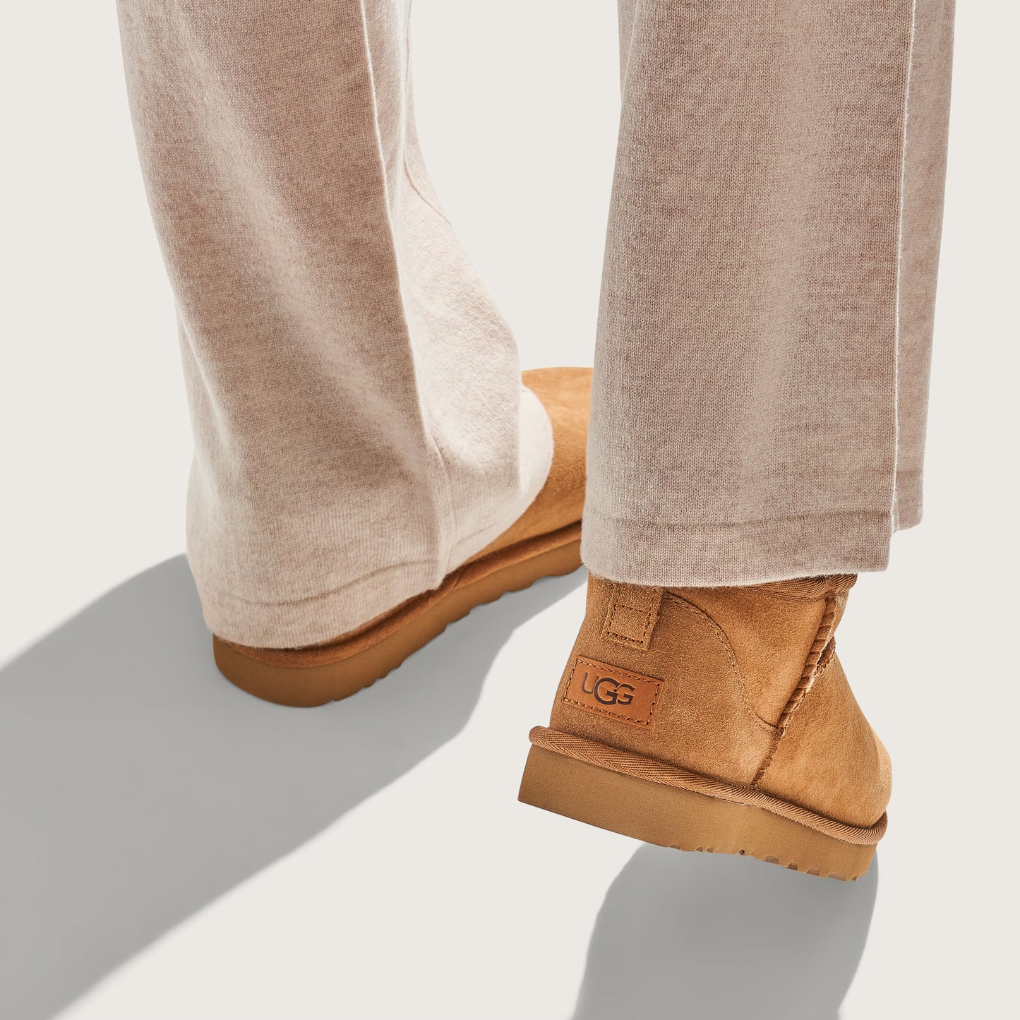 UGG CLASSIC ULTRA MINI 'CHESTNUT'