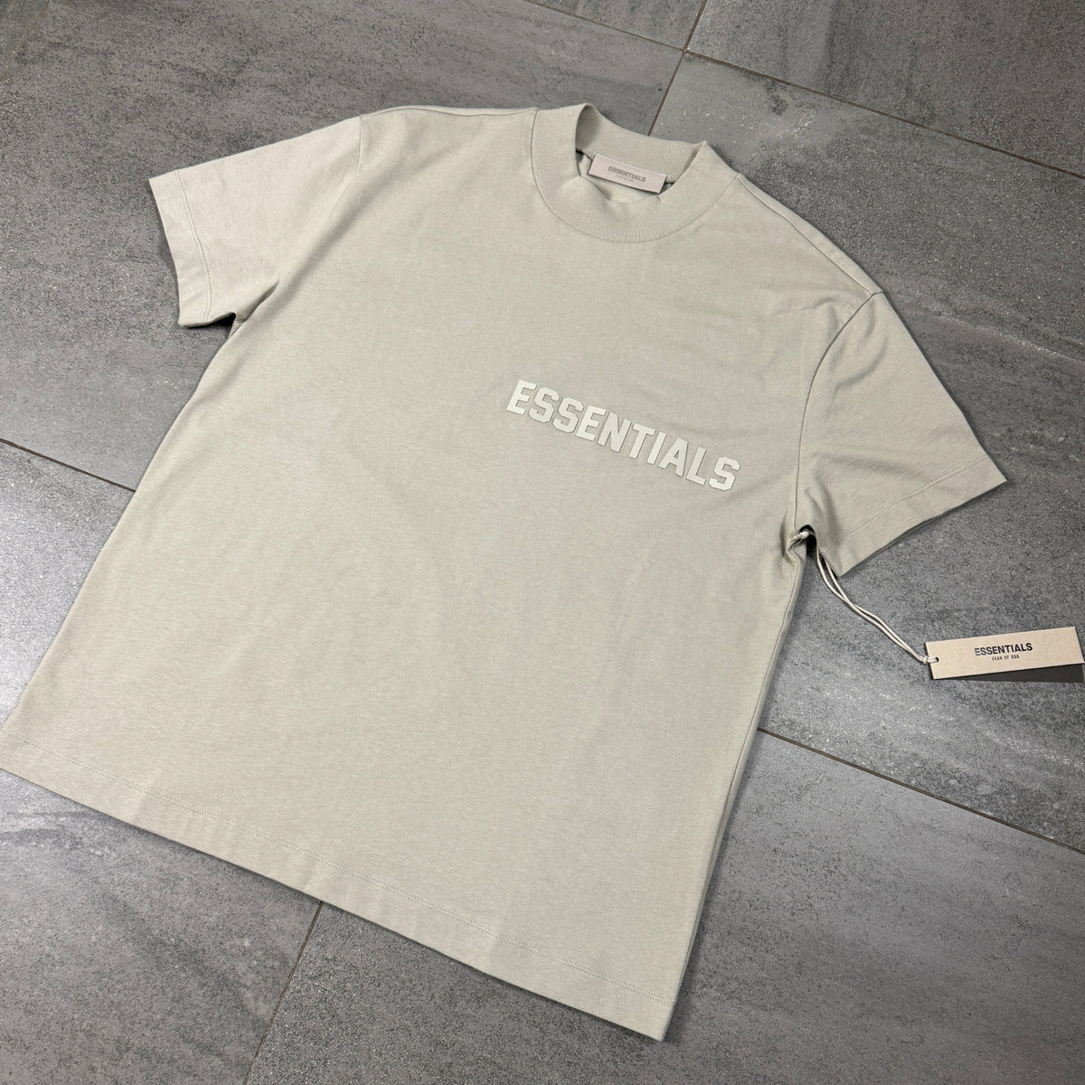 FEAR OF GOD ESSENTIALS SUMMER T-SHIRT COMBO SS23