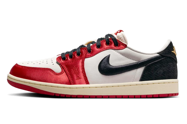 JORDAN 1 RETRO LOW OG 'TROPHY ROOM AWAY'