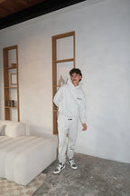 FEAR OF GOD ESSENTIALS HOODIE LIGHT OATMEAL (FW22)