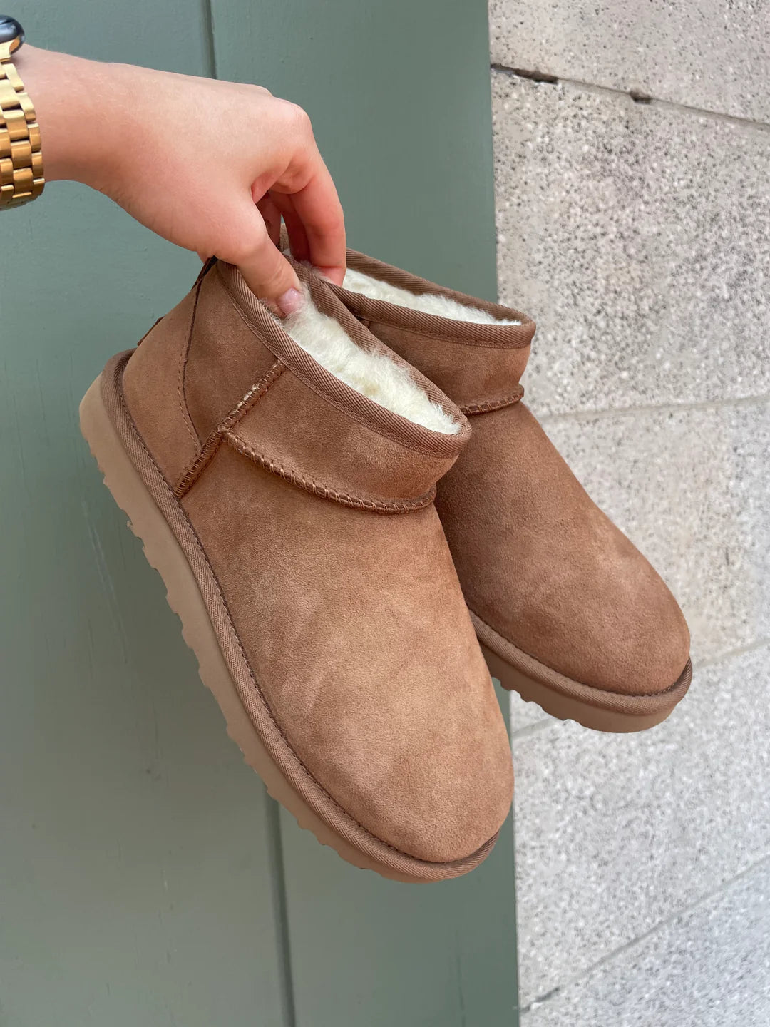 UGG CLASSIC ULTRA MINI 'CHESTNUT'