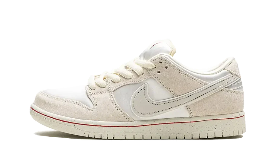 NIKE SB DUNK LOW 'CITY OF LOVE'