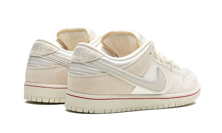 NIKE SB DUNK LOW 'CITY OF LOVE'