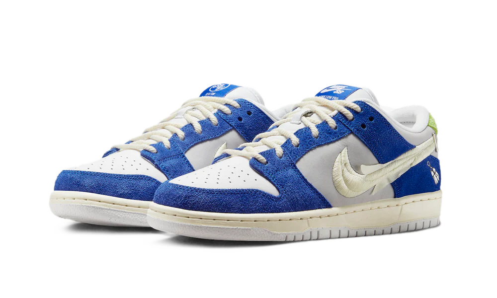 NIKE SB DUNK LOW PRO 'FLY STREETWEAR GARDENIA'