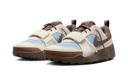 NIKE ZOOM FIELD JAXX TRAVIS SCOTT 'LECHE BLUE'