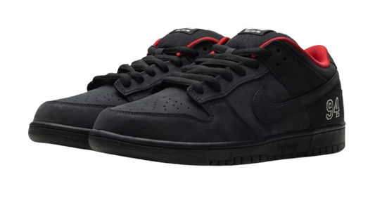 NIKE SB DUNK LOW SUPREME 'BLACK' (2025)
