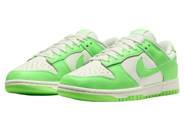 NIKE DUNK LOW 'GREEN STRIKE'