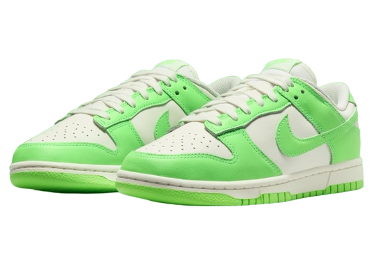 NIKE DUNK LOW 'GREEN STRIKE'
