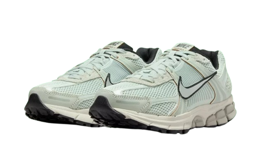 NIKE ZOOM VROMERO 'LIGHT SILVER CHORME'