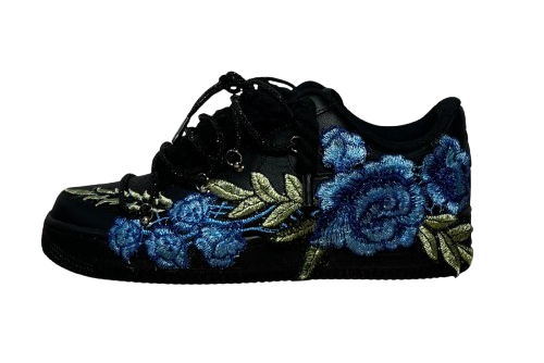 NIKE AIR FORCE 1 LOW 'BLACK / BLUE ROSE DIAMOND ROPE LACES'