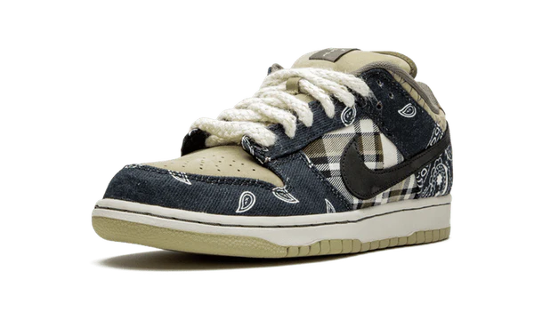 NIKE SB DUNK LOW TRAVIS SCOTT
