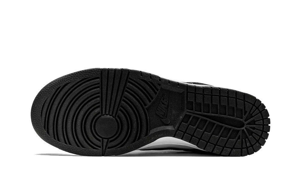 NIKE DUNK LOW BLACK & WHITE 'PANDA'