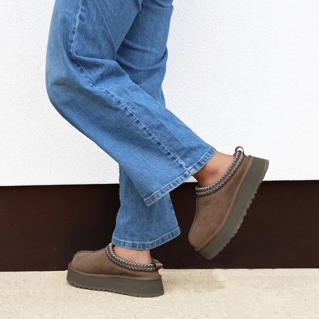 UGG TAZZ SLIPPER 'MOLASSES'
